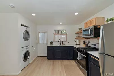 569 Lakewood, Big Bear Lake, CA 92315 - Photo 11