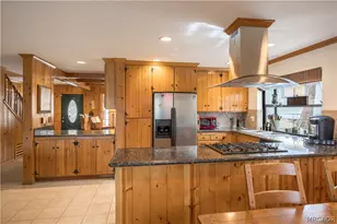 414 Pioneer Rd, Lake Arrowhead, CA 92352 - Photo 11