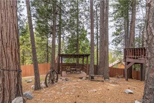 414 Pioneer Rd, Lake Arrowhead, CA 92352 - Photo 19