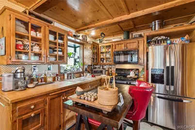 24214 Zurich Drive, Crestline, CA 92325 - Photo 9