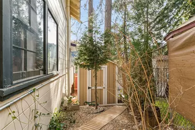 24214 Zurich Drive, Crestline, CA 92325 - Photo 23