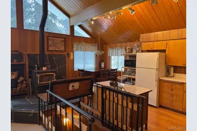 719 Ridge Way, Green Valley Lake, CA 92341 - Photo 23