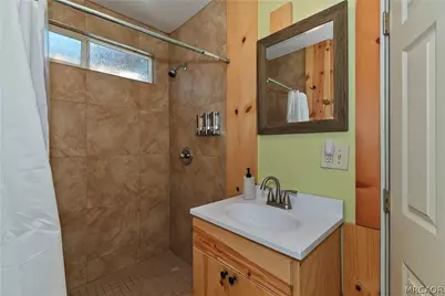 277 Wabash Lane, Sugarloaf, CA 92386 - Photo 17