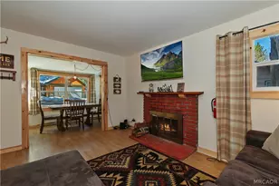 277 Wabash Ln, Sugarloaf, CA 92386 - Photo 3