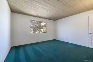 151 Vista Ln, Sugarloaf, CA 92386 - Photo 11