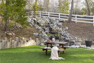 28537 N Shore Rd, Lake Arrowhead, CA 92352 - Photo 21