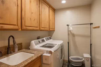 41537 Mockingbird Drive, Big Bear Lake, CA 92315 - Photo 19