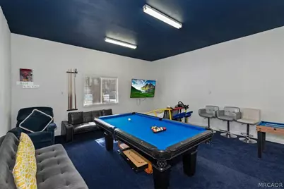 737 E Mountain View, Big Bear City, CA 92314 - Photo 29