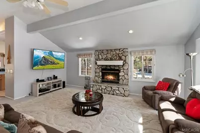 737 E Mountain View, Big Bear Lake, CA 92314 - Photo 7