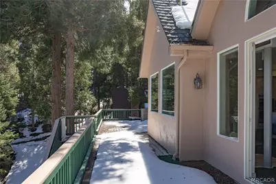 277 Grizzly Road, Lake Arrowhead, CA 92317 - Photo 13