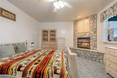 277 Grizzly Road, Lake Arrowhead, CA 92317 - Photo 17