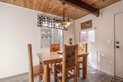 672 Holmes Lane, Sugarloaf, CA 92386 - Photo 11