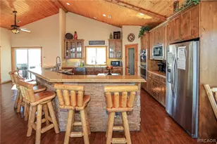 896 Sky High Dr, Big Bear Lake, CA 92315 - Photo 17