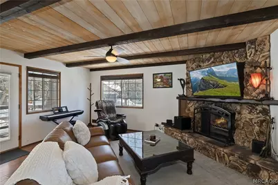 43291 Shasta Road, Big Bear Lake, CA 92315 - Photo 9