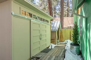 903 W Rainbow Blvd, Big Bear City, CA 92314 - Photo 35