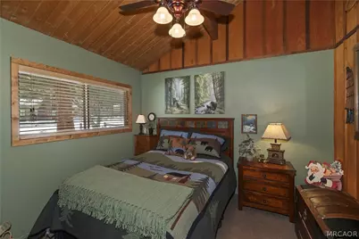 328 Wabash Lane, Sugarloaf, CA 92386 - Photo 15