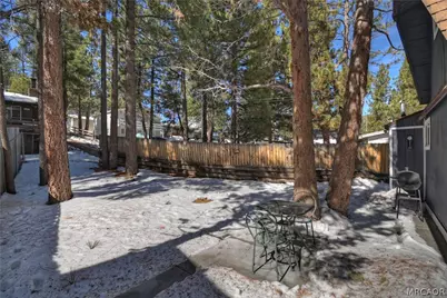 728 W Aeroplane Boulevard, Big Bear City, CA 92314 - Photo 25