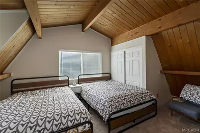 728 W Aeroplane Boulevard, Big Bear City, CA 92314 - Photo 21