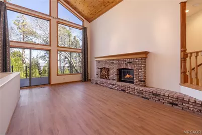 229 Shasta Road, Lake Arrowhead, CA 92352 - Photo 9