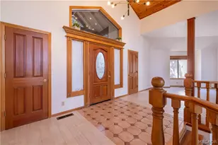 229 Shasta Rd, Lake Arrowhead, CA 92352 - Photo 13