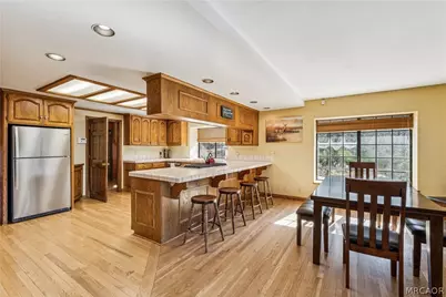 28994 North Shore Road, Lake Arrowhead, CA 92352 - Photo 19