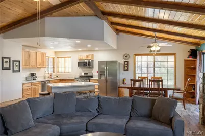 43472 Primrose Drive, Big Bear Lake, CA 92315 - Photo 9