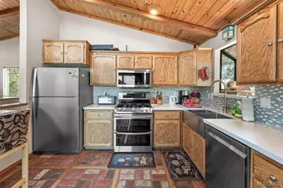 43580 Ridgecrest Drive, Big Bear Lake, CA 92314 - Photo 21