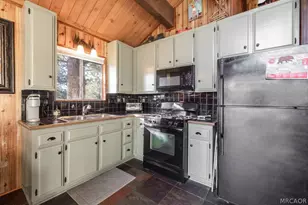 42788 Monterey St, Big Bear Lake, CA 92315 - Photo 9