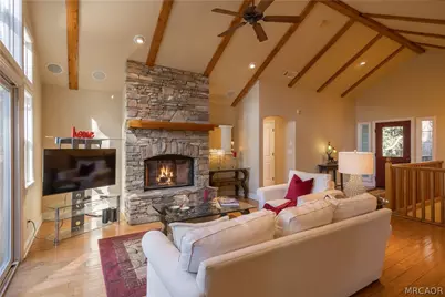 173 Grizzly Road, Lake Arrowhead, CA 92352 - Photo 7