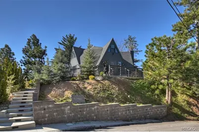 28131 Zermatt Drive, Lake Arrowhead, CA 92352 - Photo 3