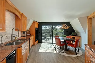 28131 Zermatt Drive, Lake Arrowhead, CA 92352 - Photo 11