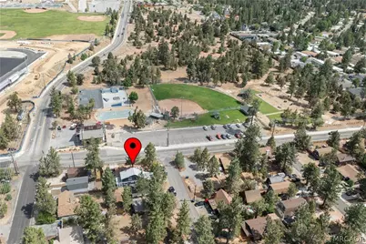 114 Cedar Lane, Sugarloaf, CA 92386 - Photo 9