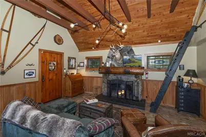 540 Rose Quartz Drive, Lake Arrowhead, CA 92352 - Photo 15