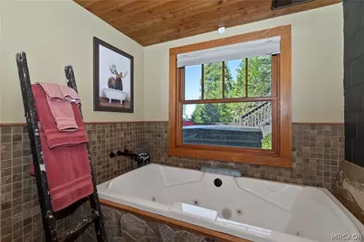 540 Rose Quartz Drive, Lake Arrowhead, CA 92352 - Photo 35