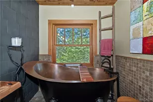 540 Rosequartz Dr, Lake Arrowhead, CA 92352 - Photo 29