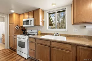 1091 Dumas Ln, Big Bear City, CA 92314 - Photo 11