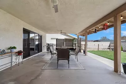 13115 Rolling Ridge Drive, Victorville, CA 92395 - Photo 35