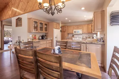 43847 Wolf Road, Big Bear Lake, CA 92315 - Photo 13