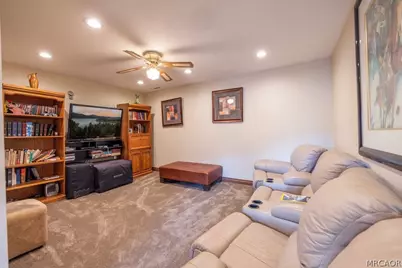 43847 Wolf Road, Big Bear Lake, CA 92315 - Photo 37