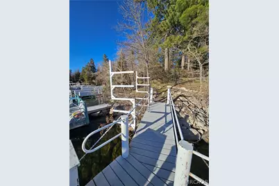 N 295 North Shore Rd #B, Lake Arrowhead, CA 92352 - Photo 9