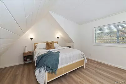 927 W Fairway Boulevard, Big Bear City, CA 92314 - Photo 21