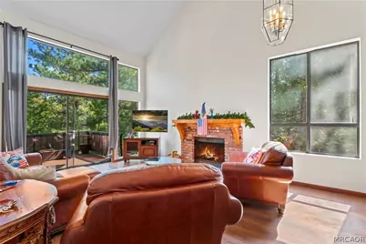 27528 Ashwood Lane #27528, Lake Arrowhead, CA 92352 - Photo 13