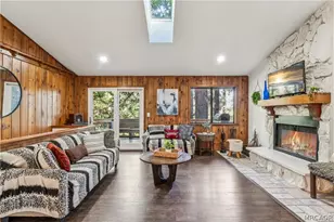 24166 Cresta Dr, Crestline, CA 92325 - Photo 17