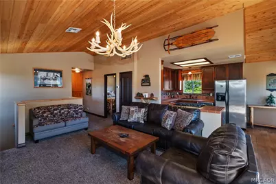 43850 Yosemite Drive, Big Bear Lake, CA 92315 - Photo 13