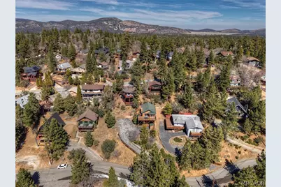 43850 Yosemite Drive, Big Bear Lake, CA 92315 - Photo 45