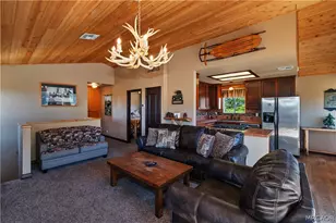 43850 Yosemite Dr, Big Bear Lake, CA 92315 - Photo 13