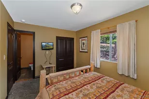 43850 Yosemite Dr, Big Bear Lake, CA 92315 - Photo 27