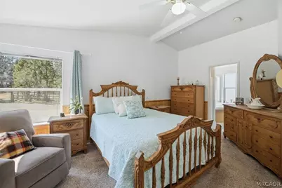 761 Los Angeles Avenue, Sugarloaf, CA 92386 - Photo 23