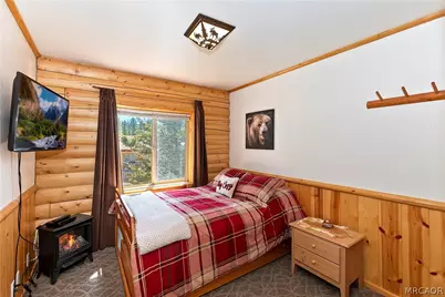 228 Lagunita Lane, Big Bear Lake, CA 92315 - Photo 35