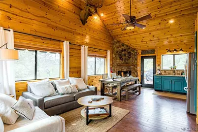 1127 Crags Lane, Fawnskin, CA 92333 - Photo 9